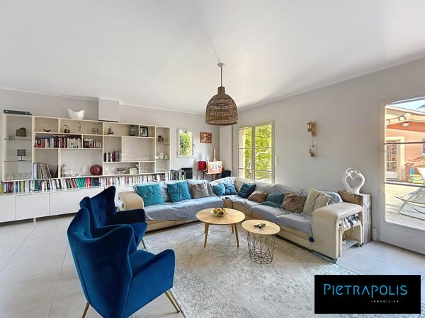 CIVRIEUX CENTRE – Belle maison 178 m² – Piscine & Pool House – 4 chambres – DPE B