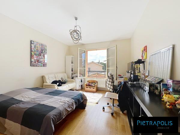 CIVRIEUX CENTRE – Belle maison 178 m² – Piscine & Pool House – 4 chambres – DPE B