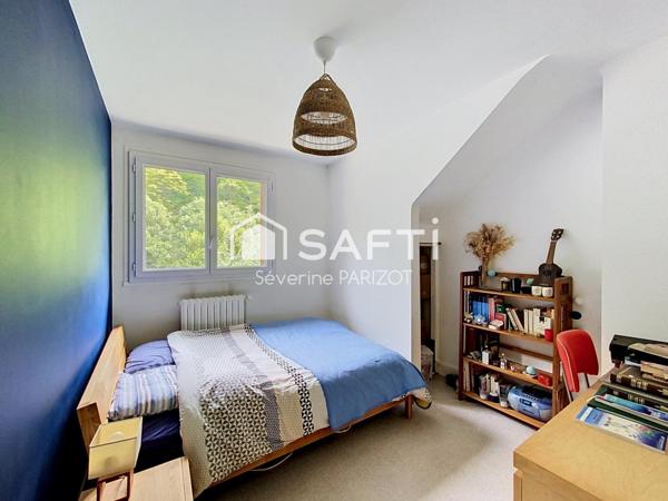 Quartier calme - Sous sol total - 5 chambres