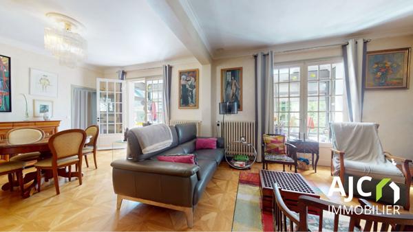 Langeais (37130) Maison de charme en pierres à LANGEAIS