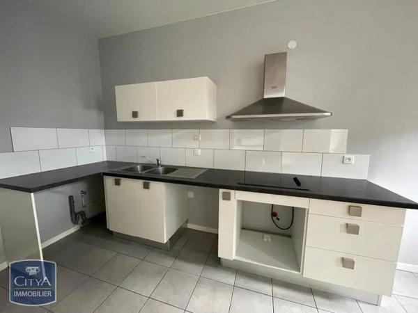 Appartement à louer 3 pièces 71.82m² Pau (64000)