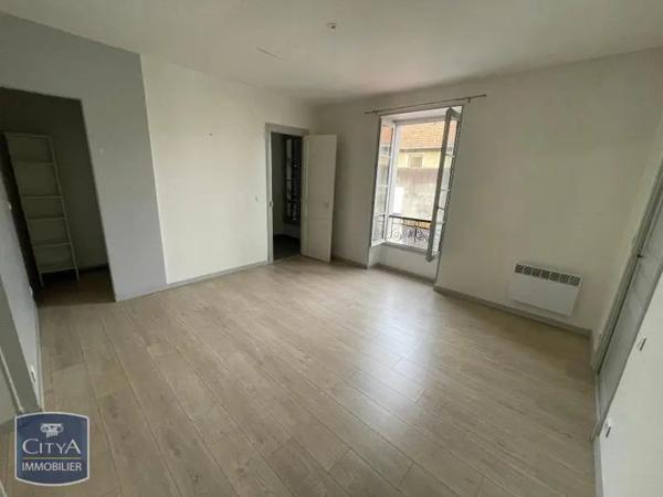 Appartement à louer 3 pièces 71.82m² Pau (64000)