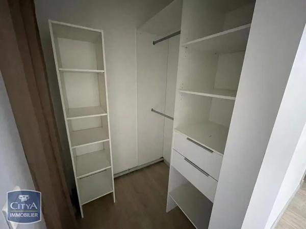 Appartement à louer 3 pièces 71.82m² Pau (64000)