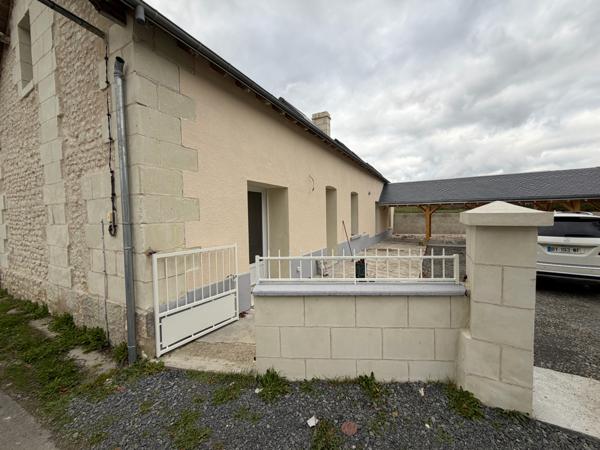 LONGERE RENOVEE 4 CHAMBRES - GARAGE - TERRAIN