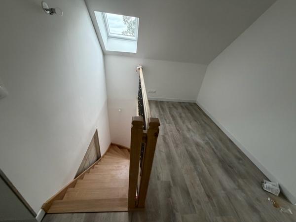 LONGERE RENOVEE 4 CHAMBRES - GARAGE - TERRAIN