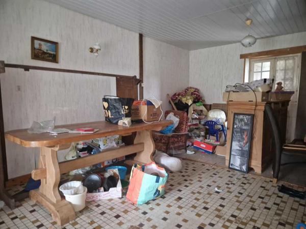 Maison ancienne - Le bugue Maison perigordine en pierres à renover avec dépendances et terrain d'env 5000m2