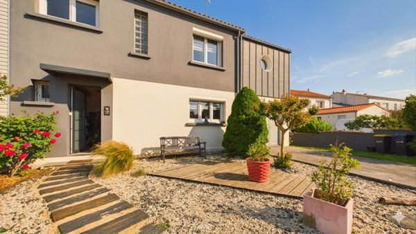 Maison 4 chambres au coeur de Lagord, garage et jardin