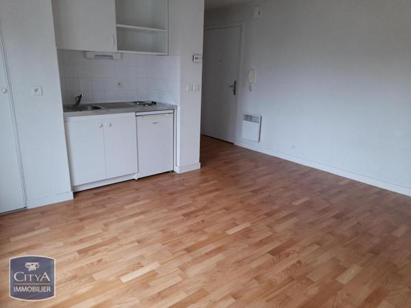 Appartement à louer 1 pièce 24.31m²