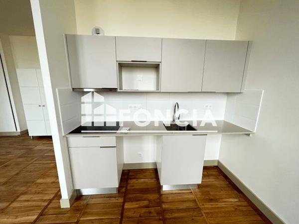 Location Appartement 2 pièces 55.5 m² - 23 RUE PAUL BERT Auxerre 89000