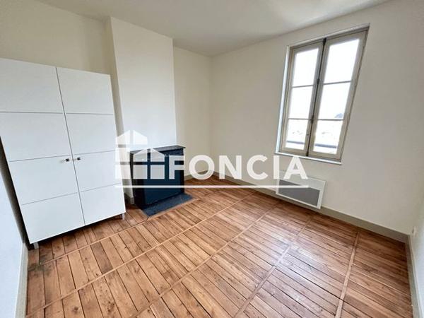 Location Appartement 2 pièces 55.5 m² - 23 RUE PAUL BERT Auxerre 89000