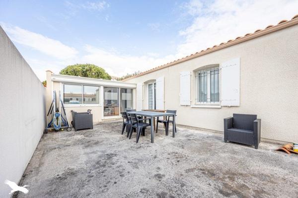 Maison à vendre |  Saint-Rogatien |  6 pièces | 110 m²