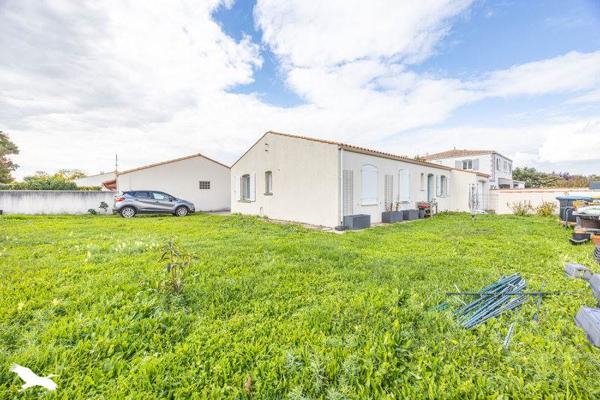 Maison à vendre |  Saint-Rogatien |  6 pièces | 110 m²