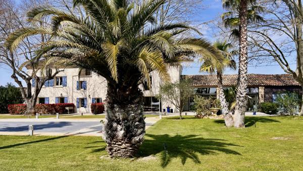 L'Isle-sur-la-Sorgue (84800) PROPRIETE 425 M2