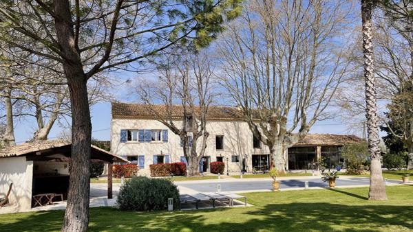 L'Isle-sur-la-Sorgue (84800) PROPRIETE 425 M2