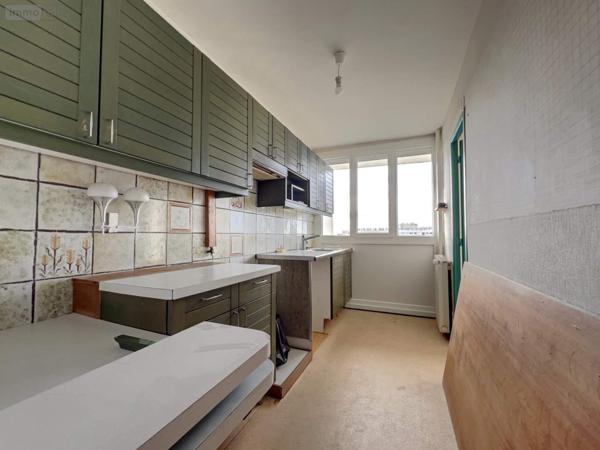 Appartement à vendre à Tours dans l'Indre-et-Loire (37000), ref : 096/948   
TOURS Centre - Av. de Grammont