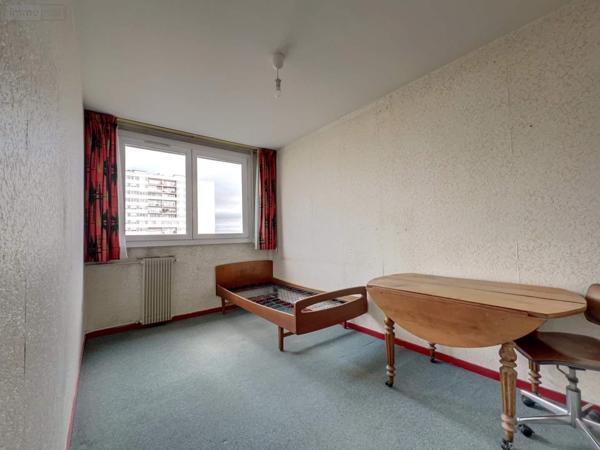 Appartement à vendre à Tours dans l'Indre-et-Loire (37000), ref : 096/948   
TOURS Centre - Av. de Grammont