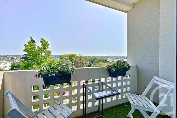 Appartement F3 à vendre  3 pièces - 53,69 m2 ST MAUR DES FOSSES - 94