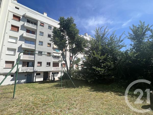 Appartement F3 à vendre  3 pièces - 53,69 m2 ST MAUR DES FOSSES - 94