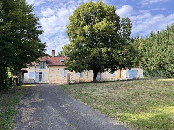 Maison à vendre |  Le Lardin-Saint-Lazare |  3 pièces | 104 m²