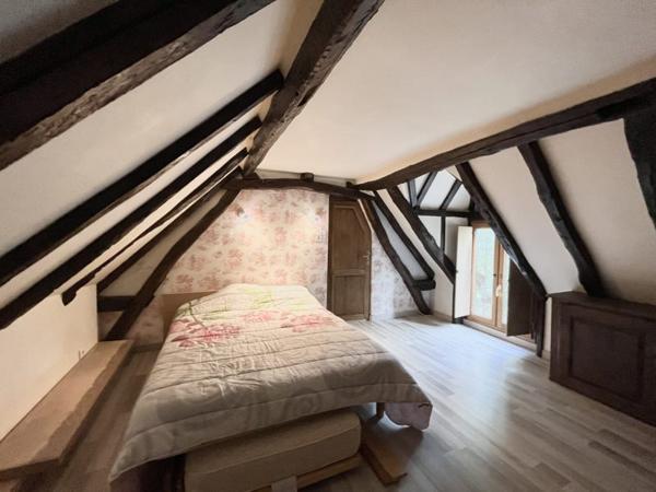 Maison à vendre |  Le Lardin-Saint-Lazare |  3 pièces | 104 m²