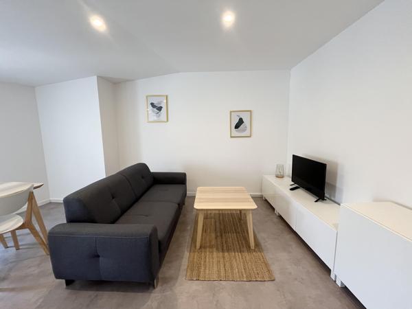 Appartement
                                                                                                                                                                                                                                                                                                                        2 pièce(s)                                                                                                                                                                                                          1 chambre(s)                                                                                                                                                                                                          46  m²