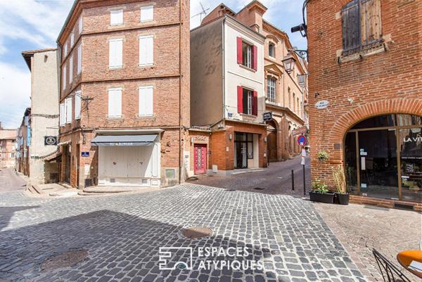 Ancien hôtel à rénover dans le centre historique
