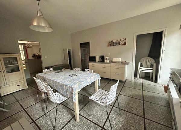 Maison à vendre    6 pièces •  Alet-les-Bains