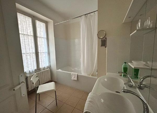 Maison à vendre    6 pièces •  Alet-les-Bains