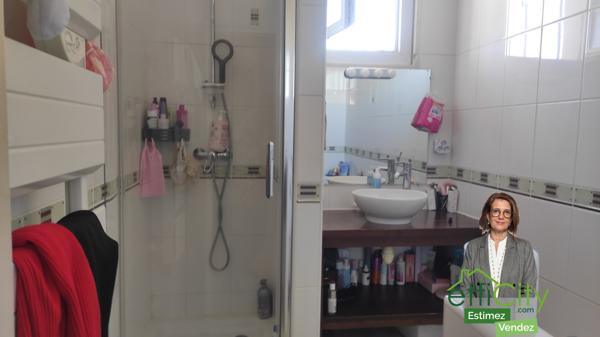 Appartement
         2 pièces
        - 55 m²