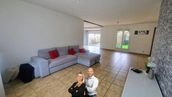 Maison de plain-pied 114 m² avec piscine