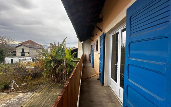 Maison à louer    5 pièces •  Palaminy