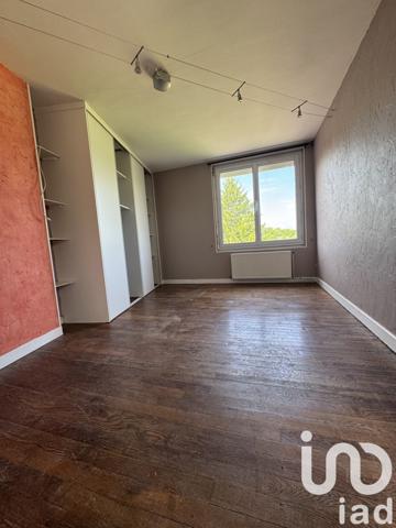 Maison 5 pièces de 160 m² à Lazenay (18120)