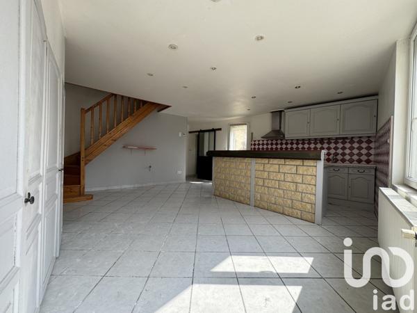 Maison 5 pièces de 160 m² à Lazenay (18120)