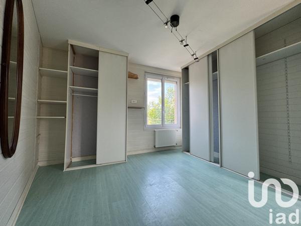 Maison 5 pièces de 160 m² à Lazenay (18120)