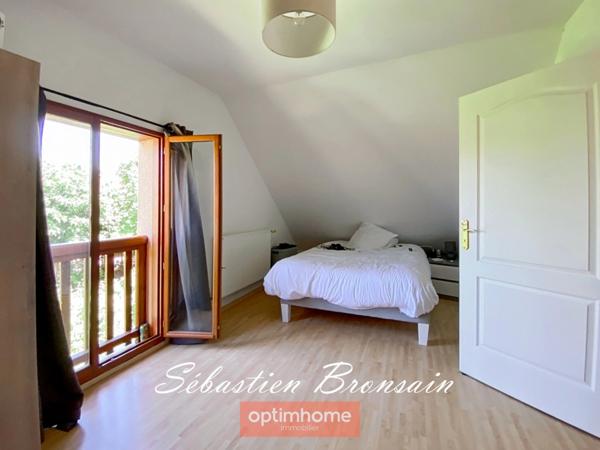 🏡 Rare à Dole – Maison Familiale + Appartement Indépendant – Quartier Très Recherché !