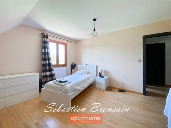 🏡 Rare à Dole – Maison Familiale + Appartement Indépendant – Quartier Très Recherché !