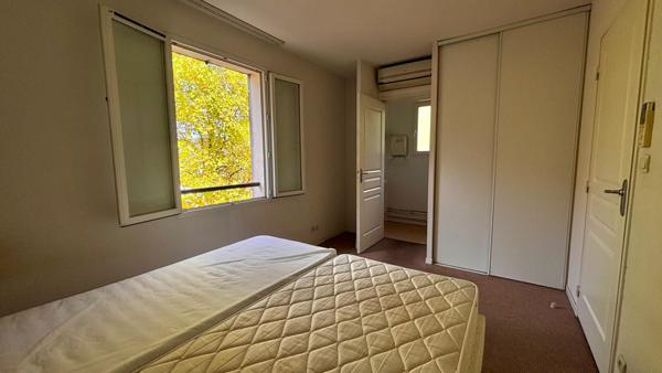 Fuveau ? Maison T4 90 m² avec terrasse, piscine, box et résidence sécurisée