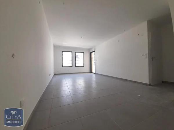 Appartement à louer 2 pièces 46.8m²