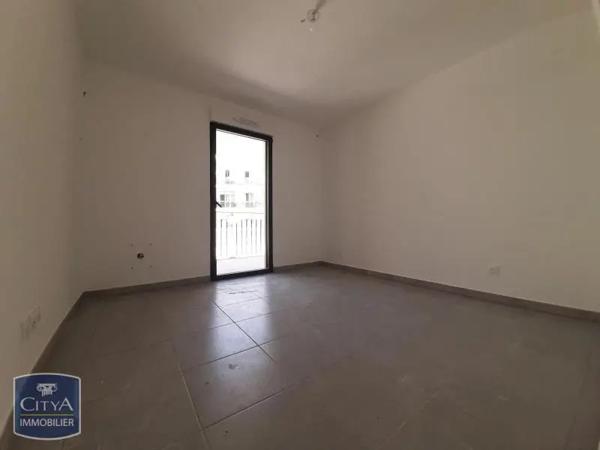 Appartement à louer 2 pièces 46.8m²
