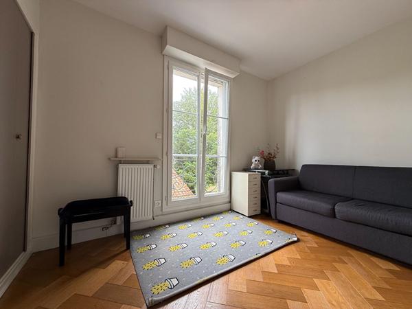 Appartement Surgeres 4 pièce(s) 100 m2