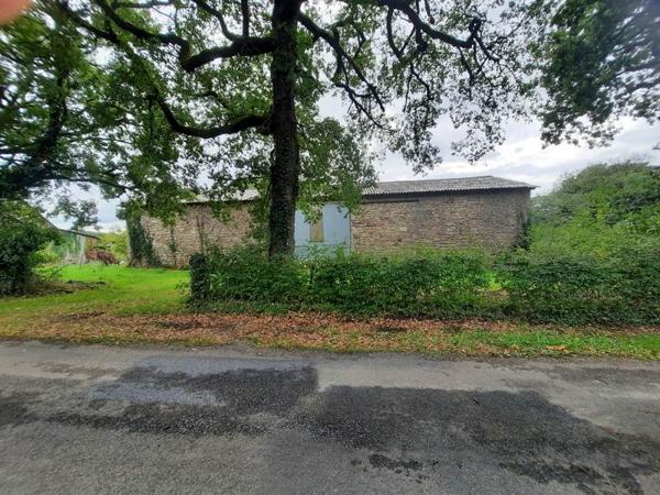 Immeuble à vendre |  Mayrinhac-Lentour |  392 m²