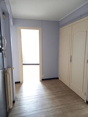 Appartement à louer à Vichy dans l'Allier (03200), ref : 03019-L112
