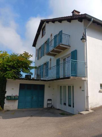 Maison Lons Le Saunier 11 pièce(s) 199 m2