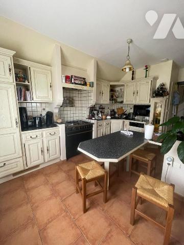 Maison familiale, SAUMUR avec grand jardin