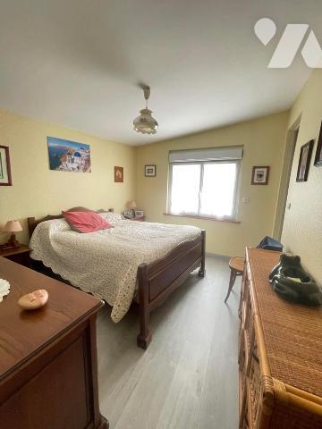 Maison familiale, SAUMUR avec grand jardin