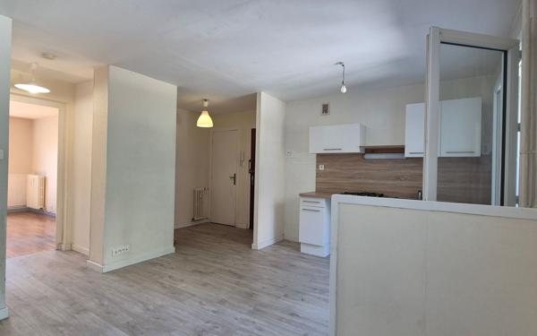 Appartement à vendre    2 pièces • 47,05 m2 Saint-Étienne