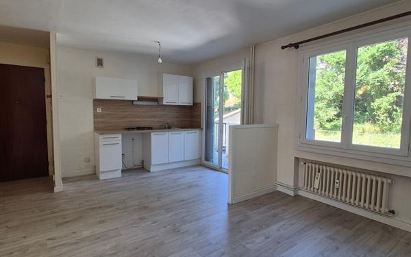 Appartement à vendre    2 pièces • 47,05 m2 Saint-Étienne