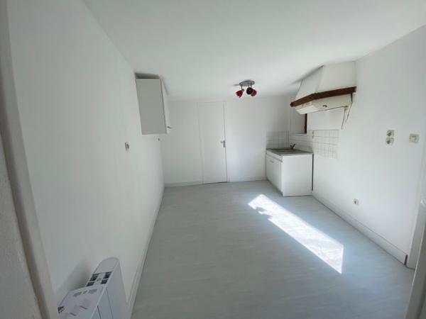 86200 LOUDUN Maison de ville Loudun