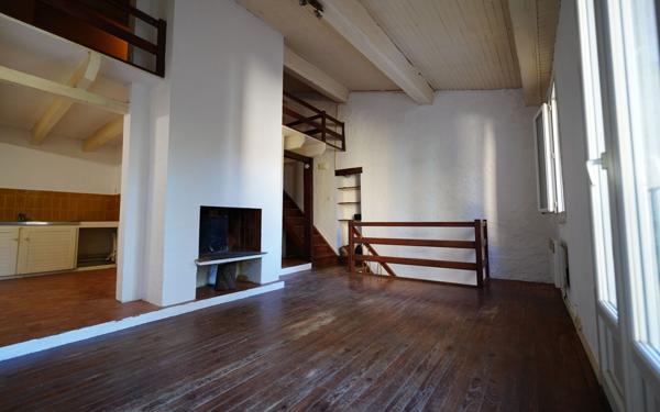 Maison à vendre    2 pièces •  Durban-Corbières