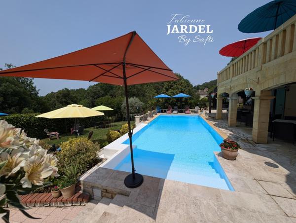 Maison en pierre - 5 chambres d'hôtes - piscine